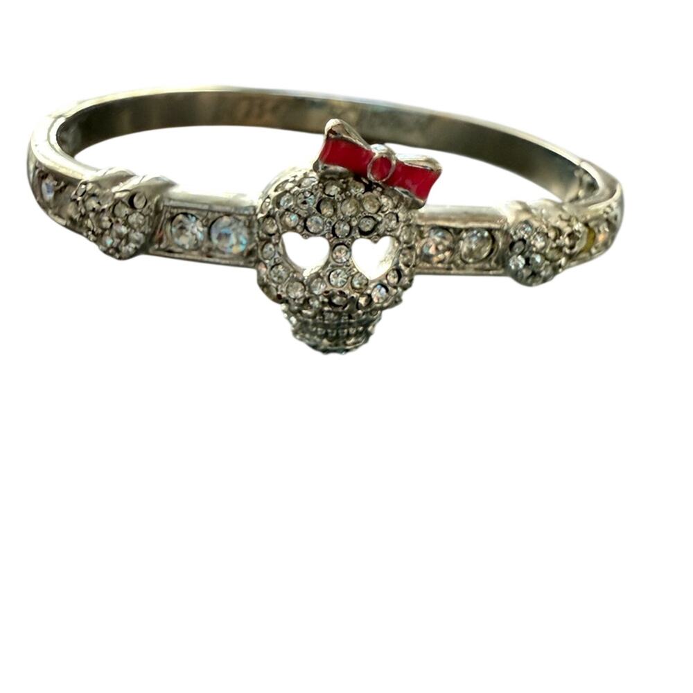 Betsey Johnson Silver Tone Skull Bangle Bracelet